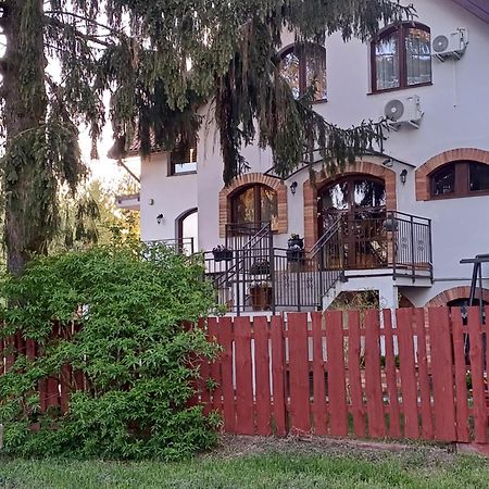 Gosciniec Twoje Mazury Nad Jeziorem Sniardwy Tuz Obok Plazy Нове-Ґути Екстер'єр фото