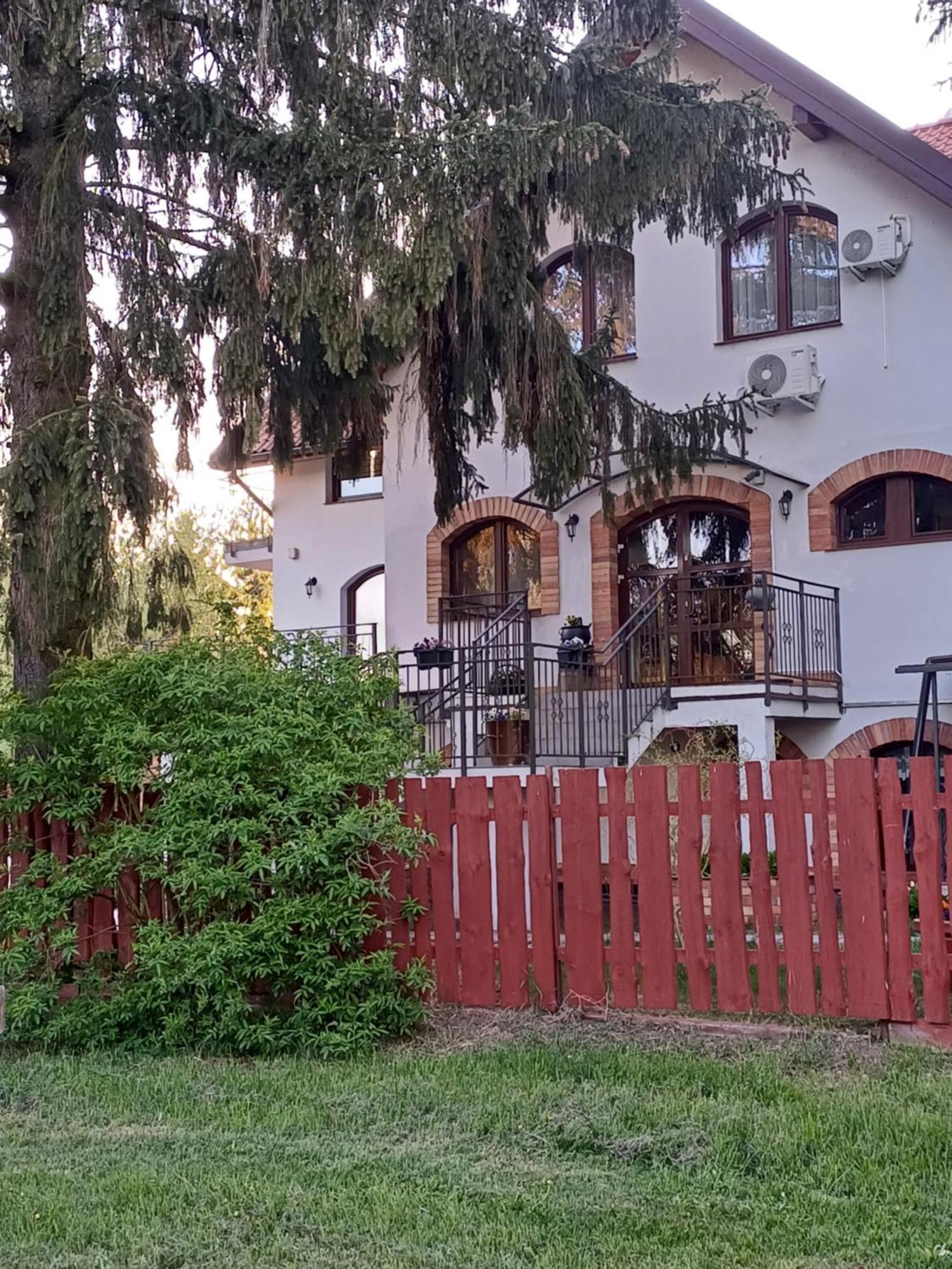 Gosciniec Twoje Mazury Nad Jeziorem Sniardwy Tuz Obok Plazy Нове-Ґути Екстер'єр фото